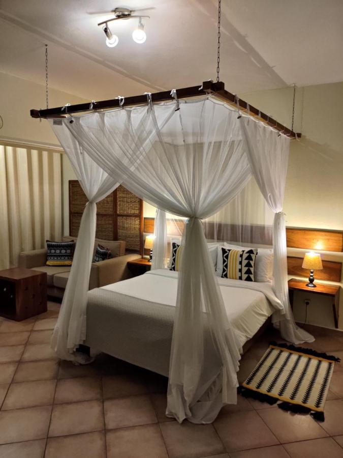 Sundown Guest House מאפוטו מראה חיצוני תמונה