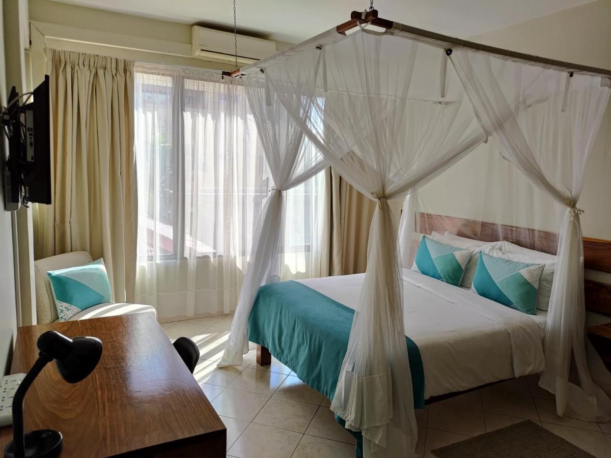 Sundown Guest House מאפוטו מראה חיצוני תמונה