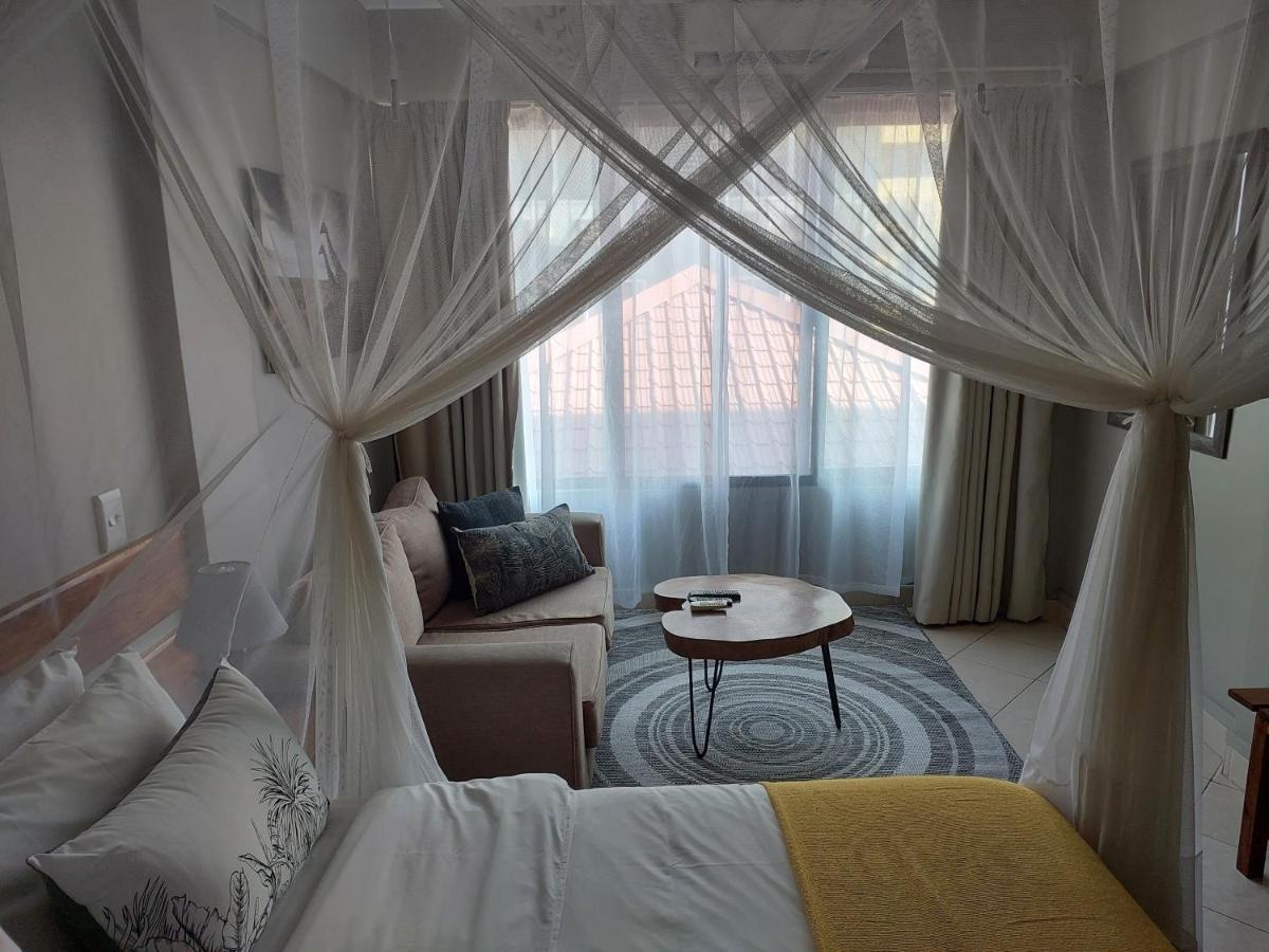 Sundown Guest House מאפוטו מראה חיצוני תמונה